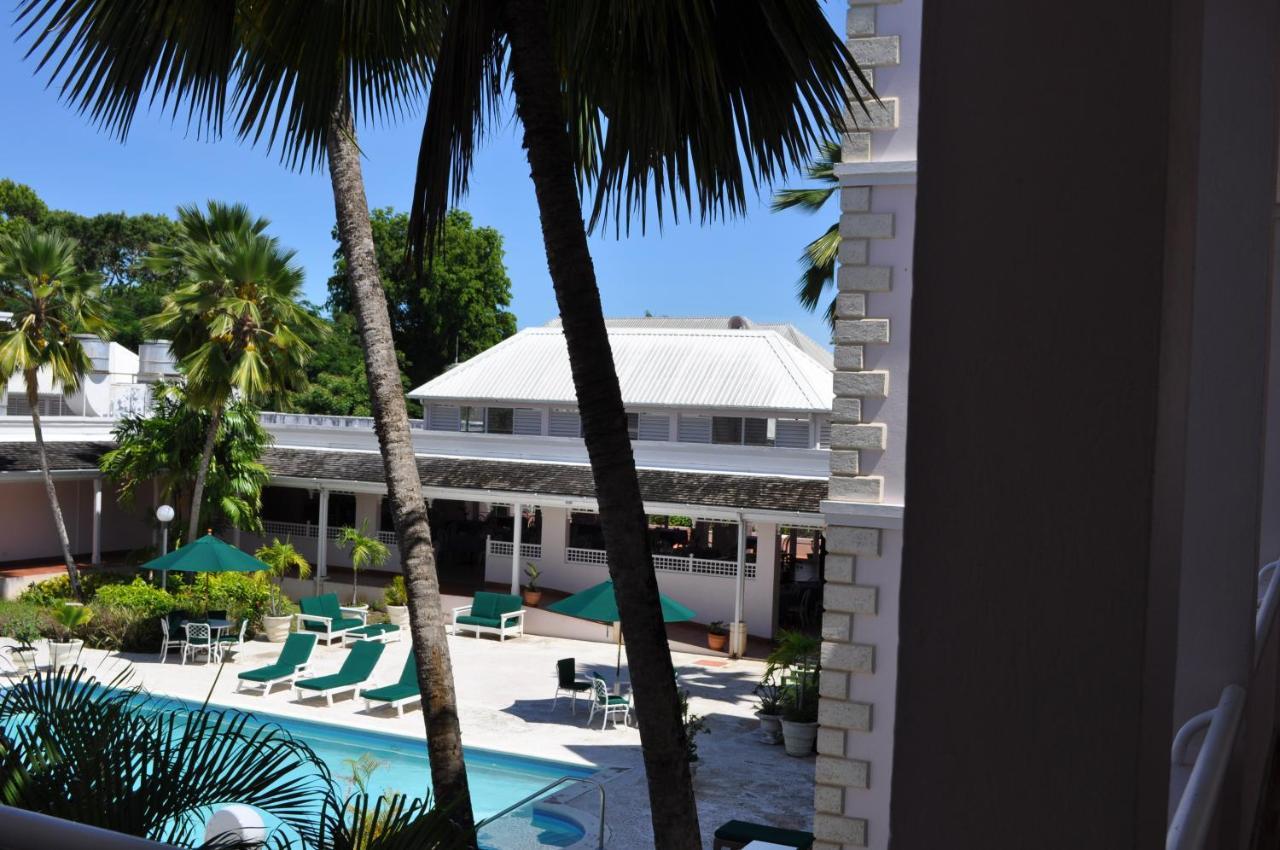 Hotel Pommarine Bridgetown Eksteriør bilde