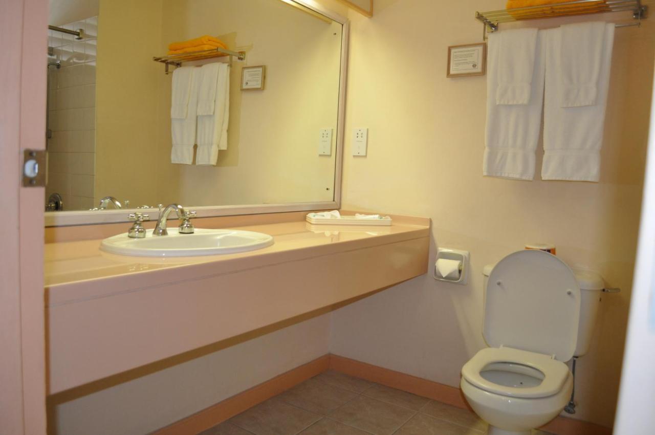 Hotel Pommarine Bridgetown Eksteriør bilde