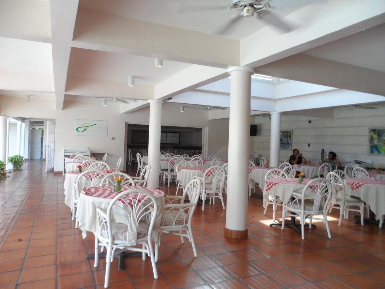 Hotel Pommarine Bridgetown Eksteriør bilde
