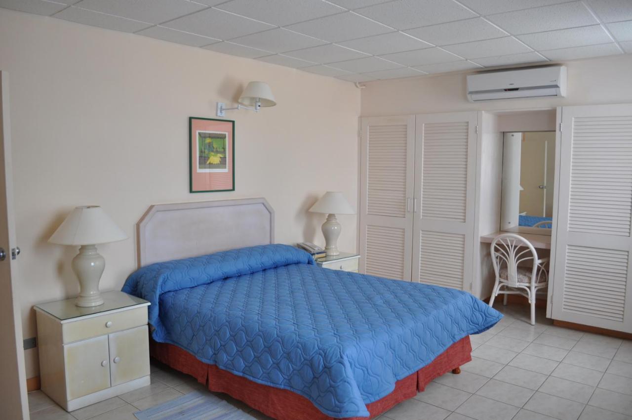 Hotel Pommarine Bridgetown Eksteriør bilde